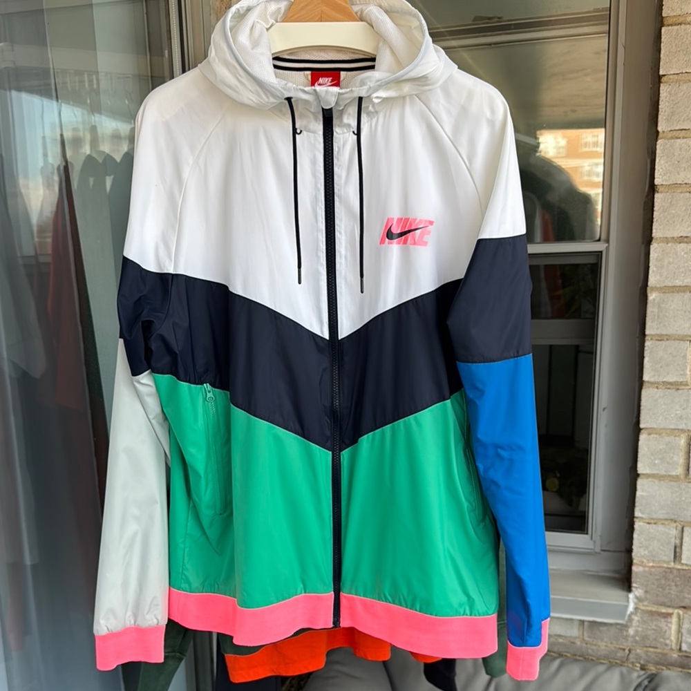 Nike Multicolor Chevron Windbreaker